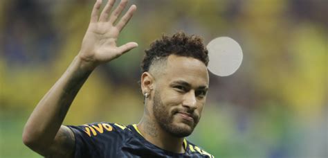 Kam chce přestoupit Neymar?